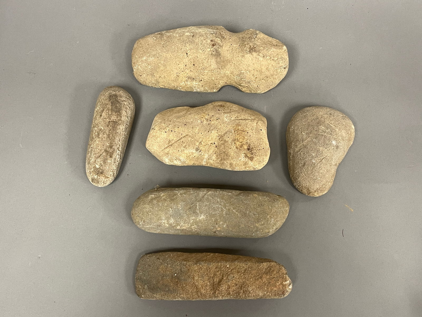 GROUPING OF SHARPENING STONES,AX HEAD PROB NATIVE AMERICAN (1 of 4)