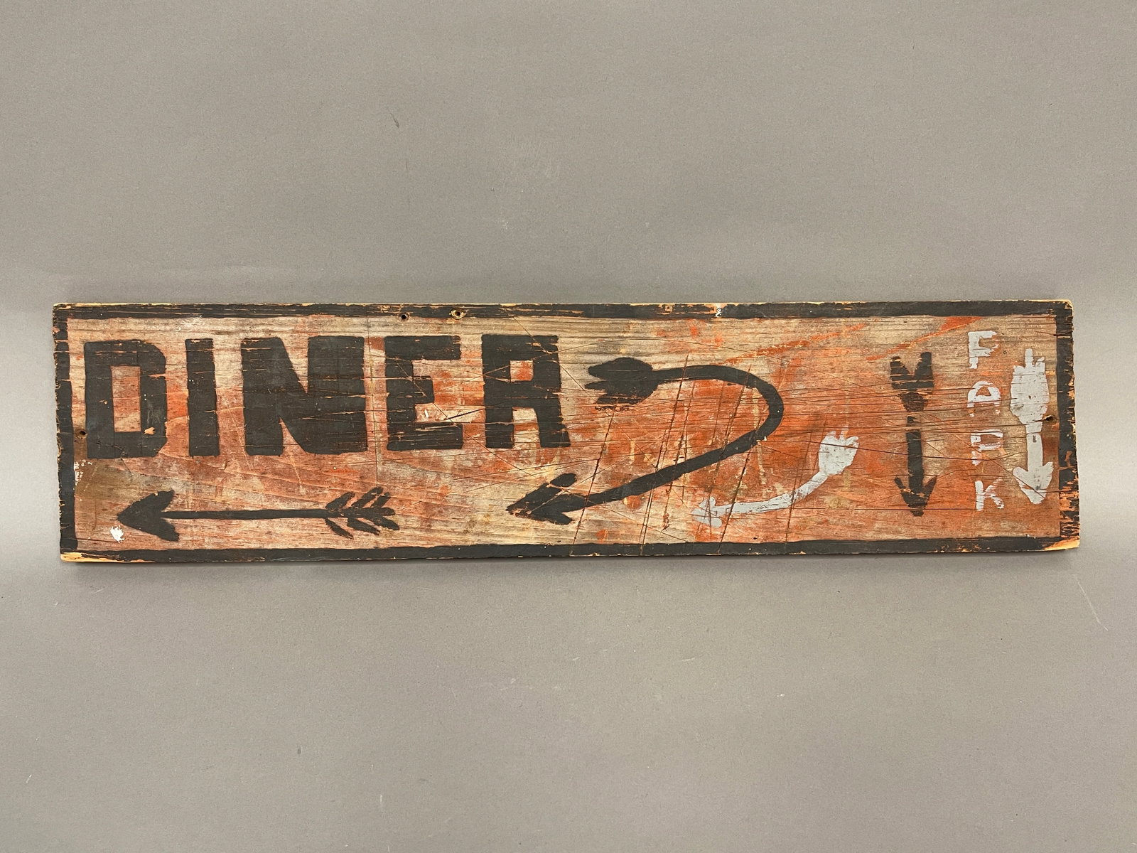 1930'S PRIMITIVE FOLK ART DINER SIGN: 1930'S PRIMITIVE FOLK ART DINER SIGN 26" X 6.5"