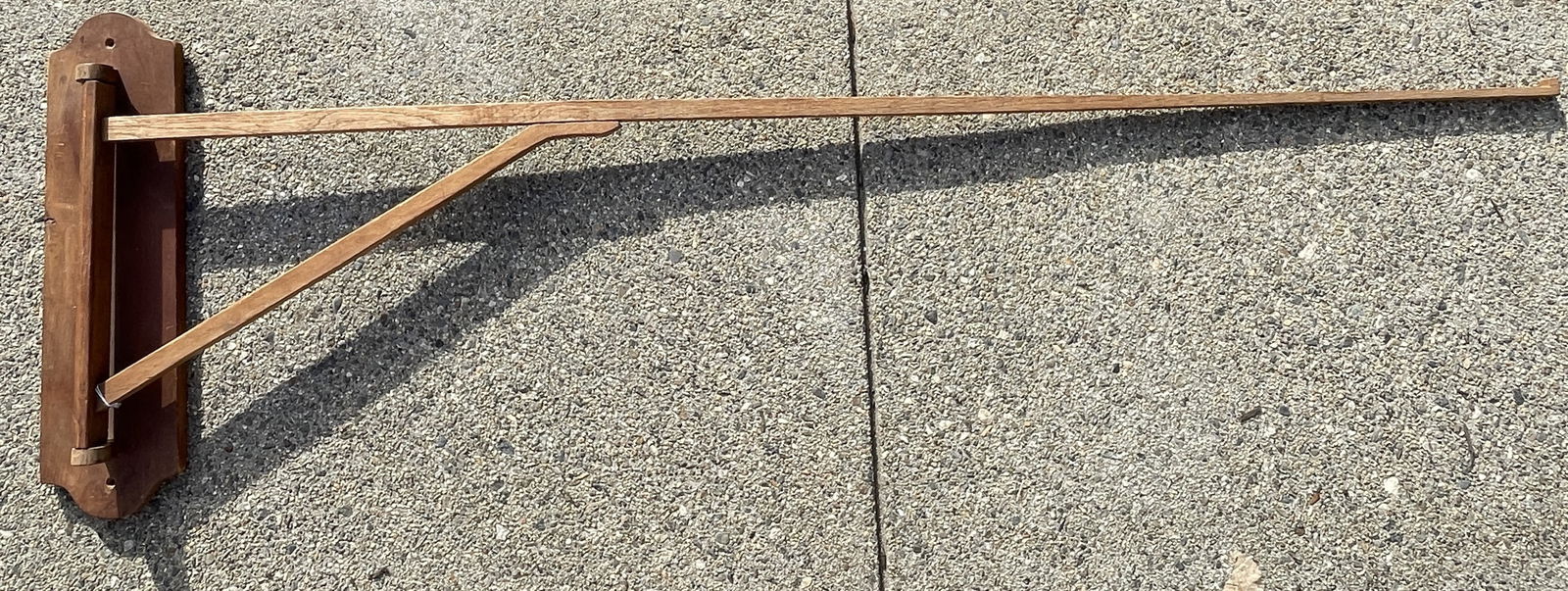 LARGE WOODEN QUILT WALL RACK (1 of 2)