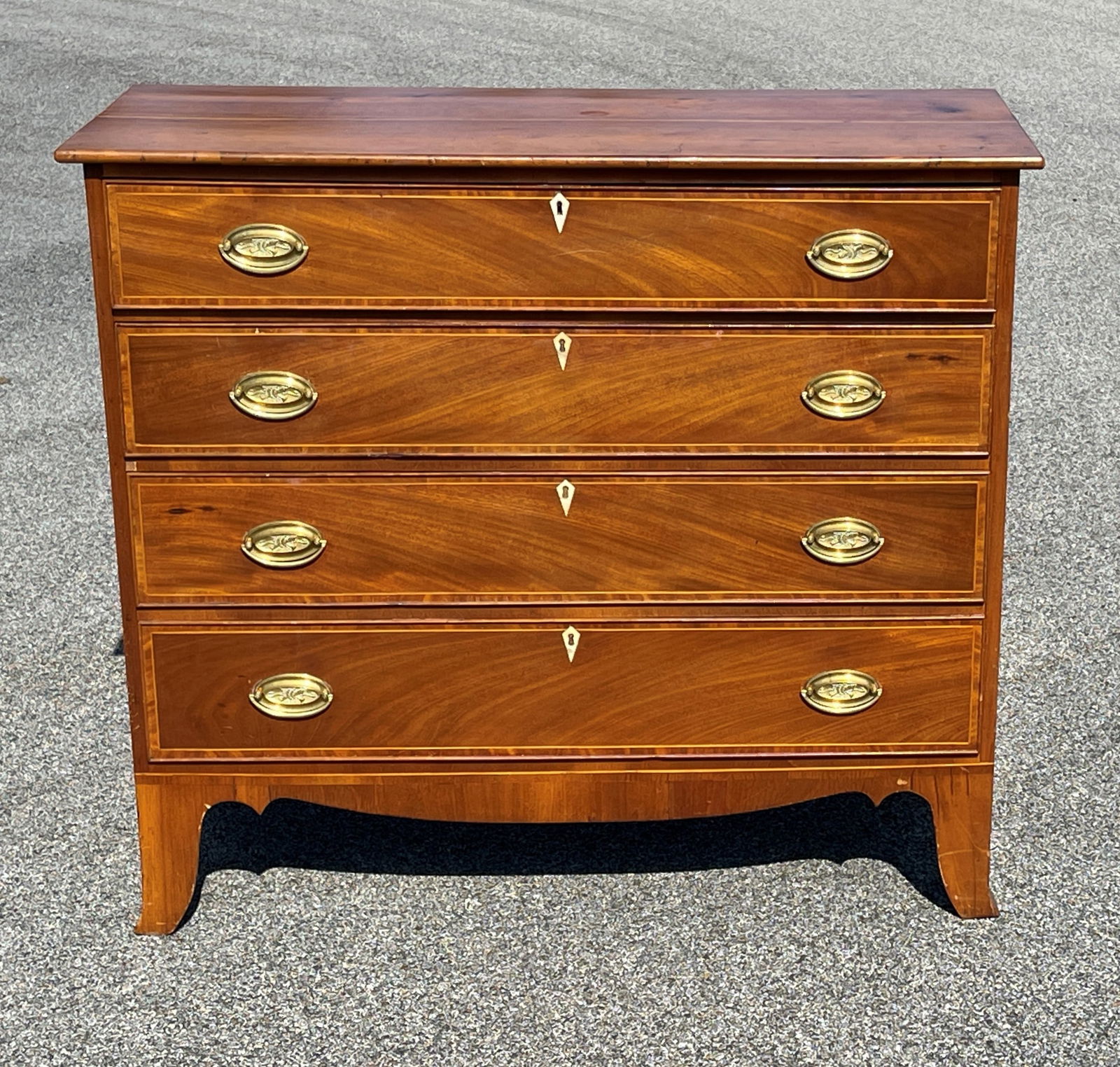 EARLY 19TH C CHERRY FEDERAL CHEST HAVING FOUR GRADUATED DRAWERS, WHALEBONE ESCUTCHEONS, PERIOD (1 of 7)