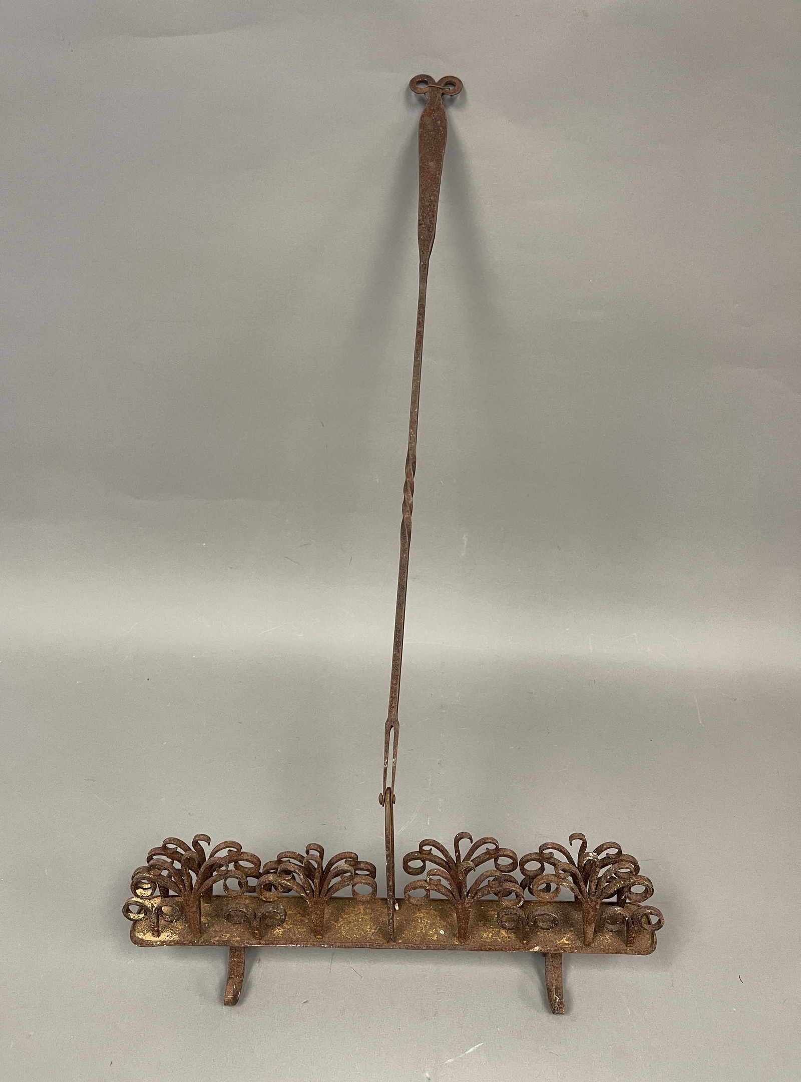 18TH CENTURY IRON FIREPLACE TOASTER (1 of 3)