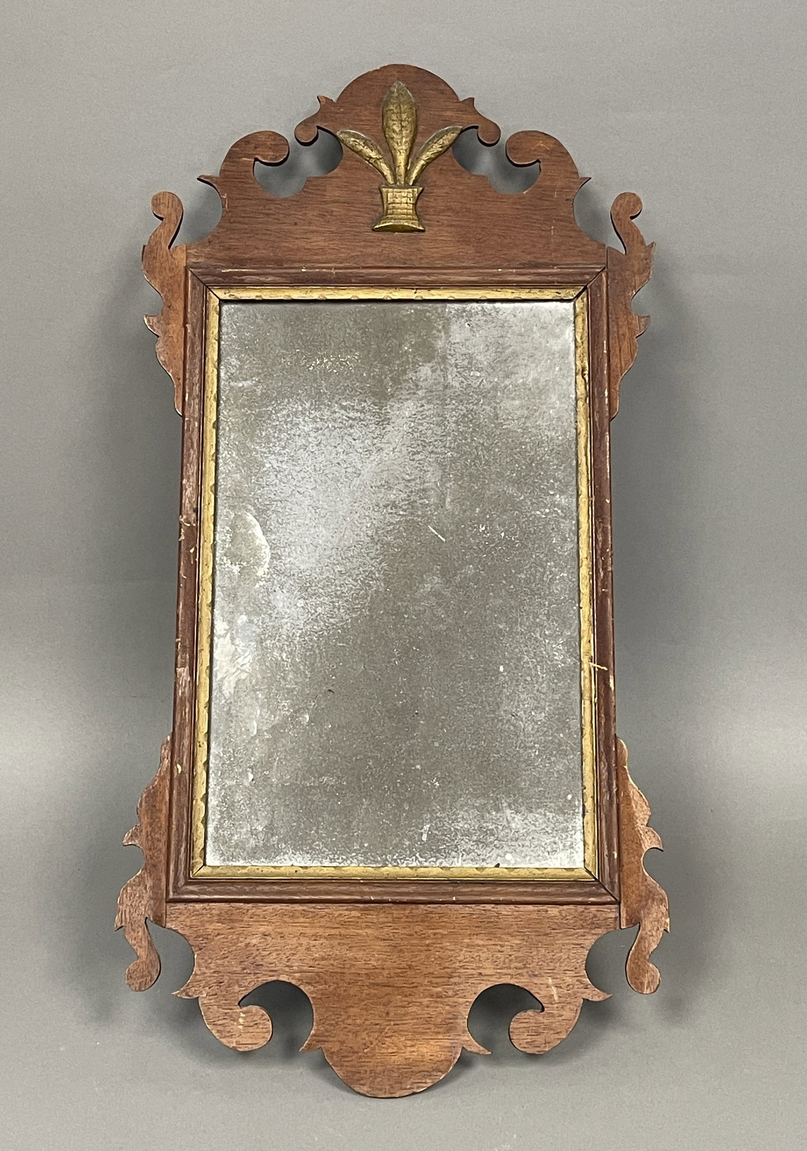 18TH C RI CHIPPENDALE MIRROR: 18TH C RI CHIPPENDALE MIRROR 13 x 25