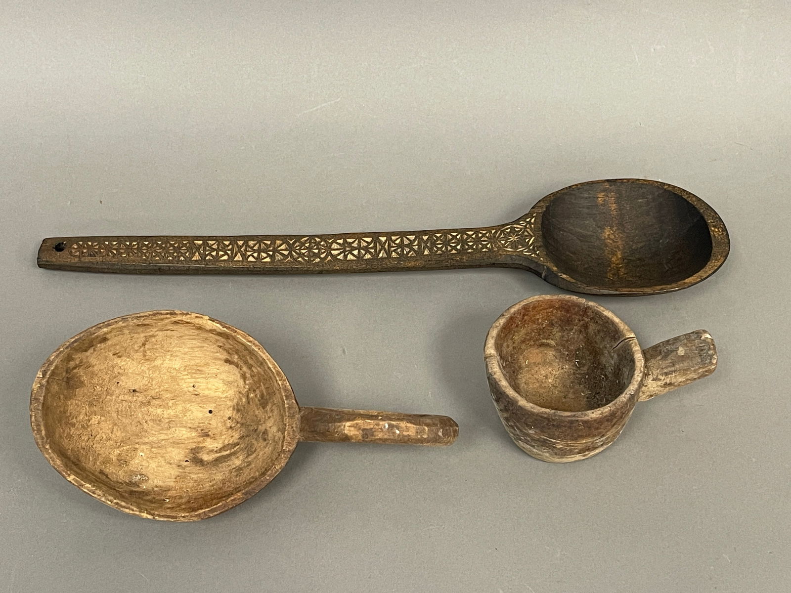PRIMITIVE WOODEN SCOOPS (1 of 4)