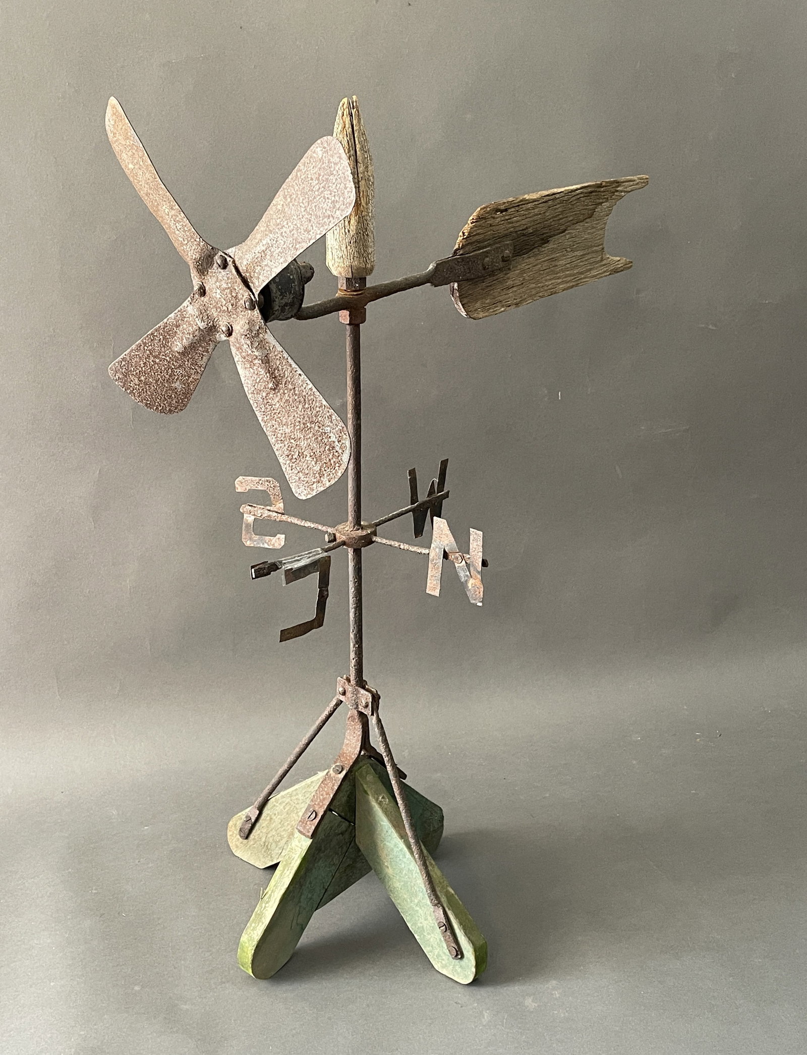 WHIRLIGIG MADE FROM A MODEL A PROPELLER: WHIRLIGIG MADE FROM A MODEL A PROPELLER 28" X 35"