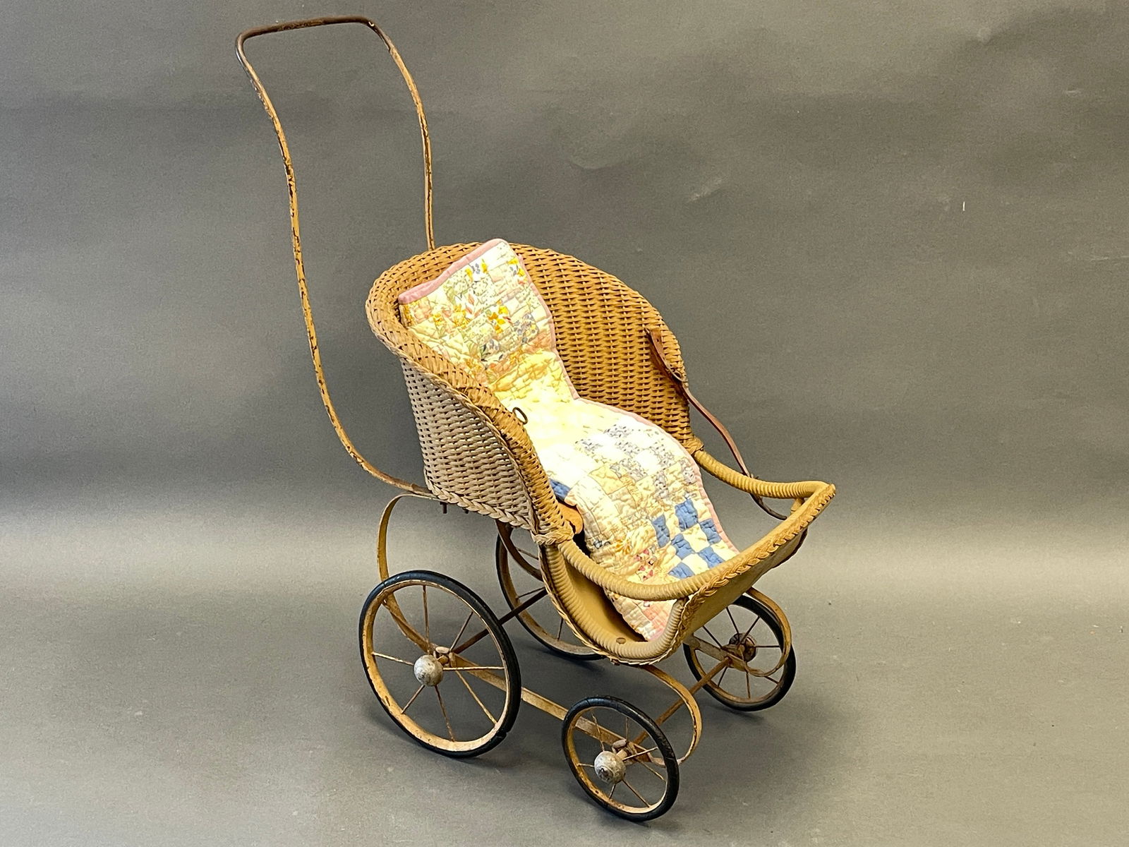 19TH C WICKER DOLL CARRIAGE W/ DOLLS QUILT (1 of 2)