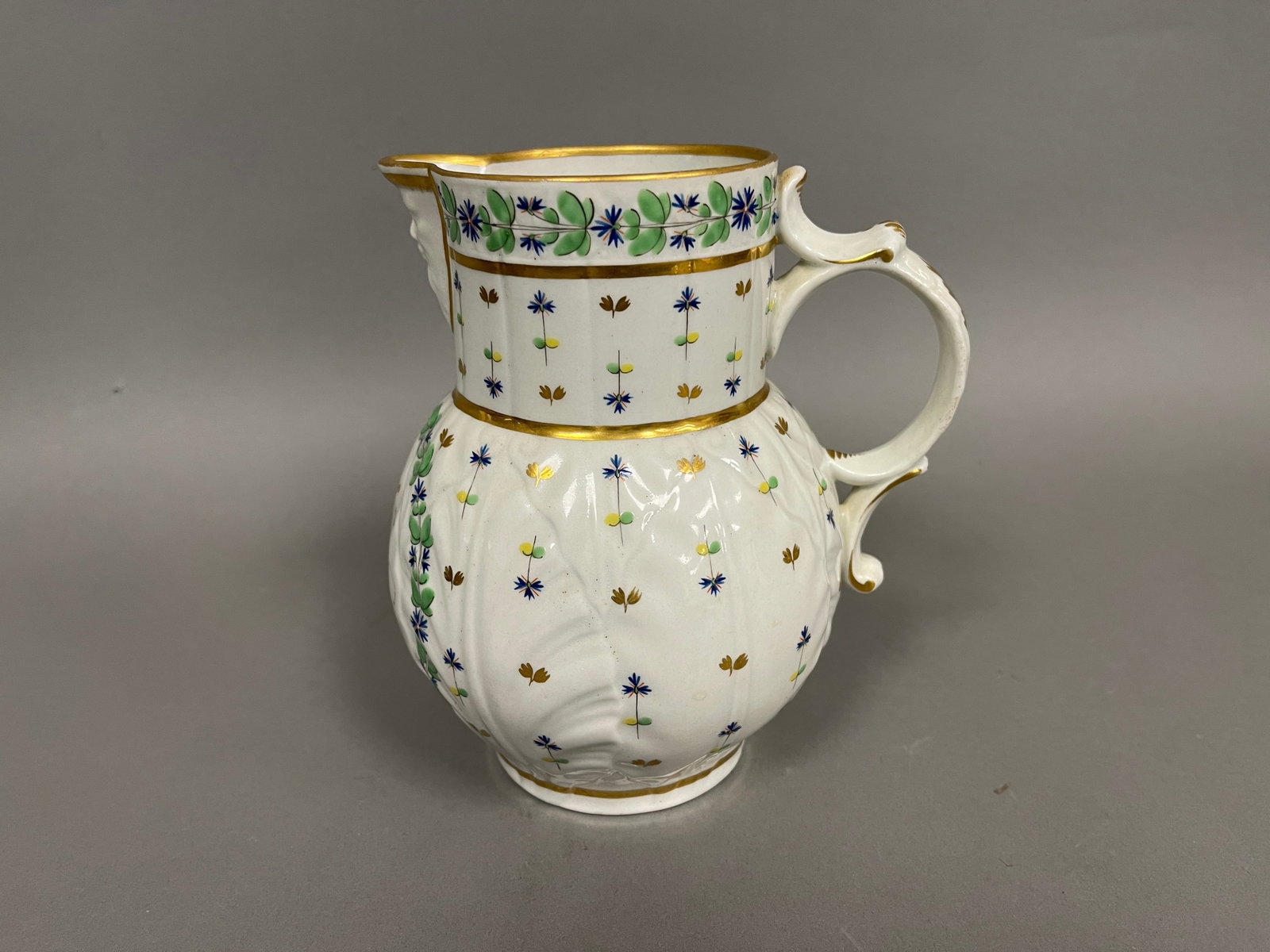 EARLY WORCESTER MASK SPOUT JUG: EARLY WORCESTER MASK SPOUT JUG, 6" T