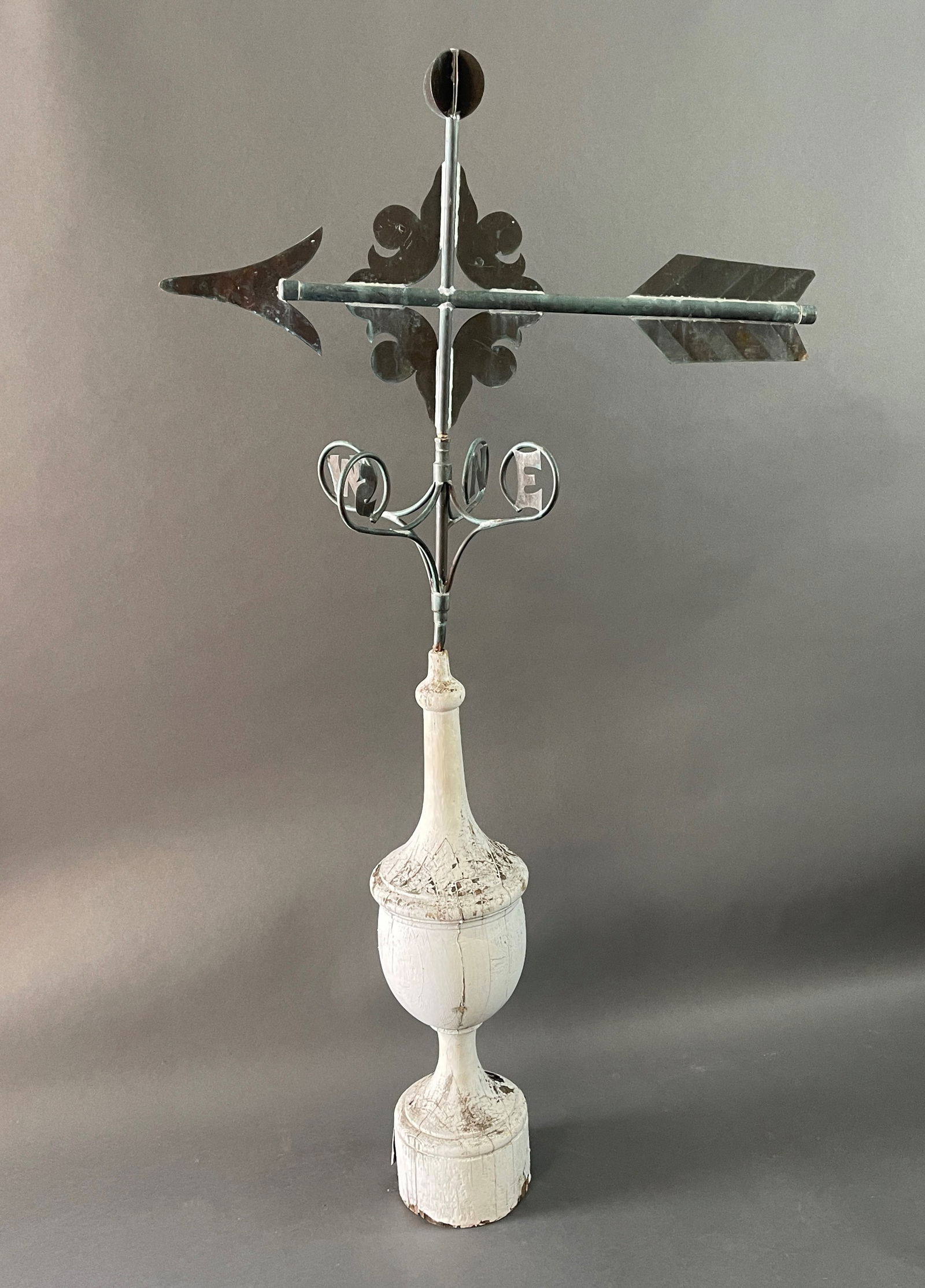 COPPER ARROW WEATHERVANE ON STAND (1 of 4)