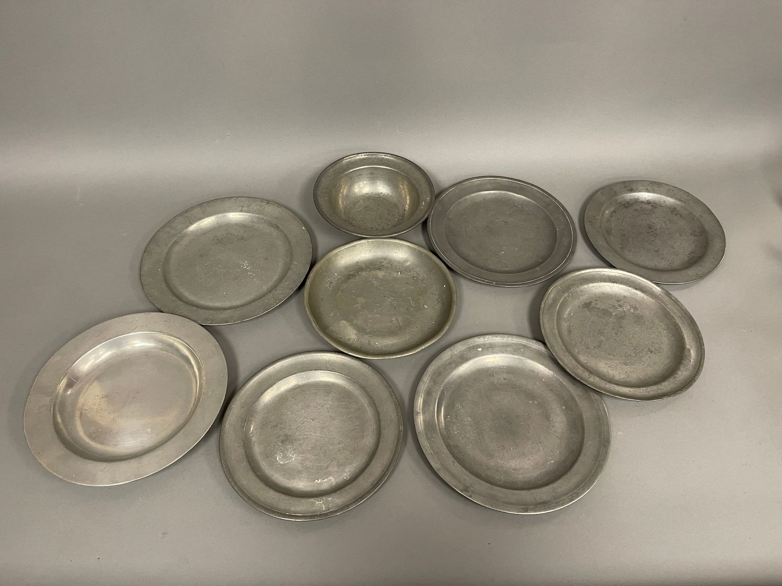 NINE PEWTER PLATES & BOWL (1 of 8)