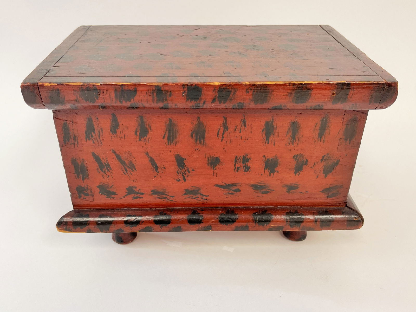PA FOLK ART DECORATED TRINKET BOX (1 of 6)