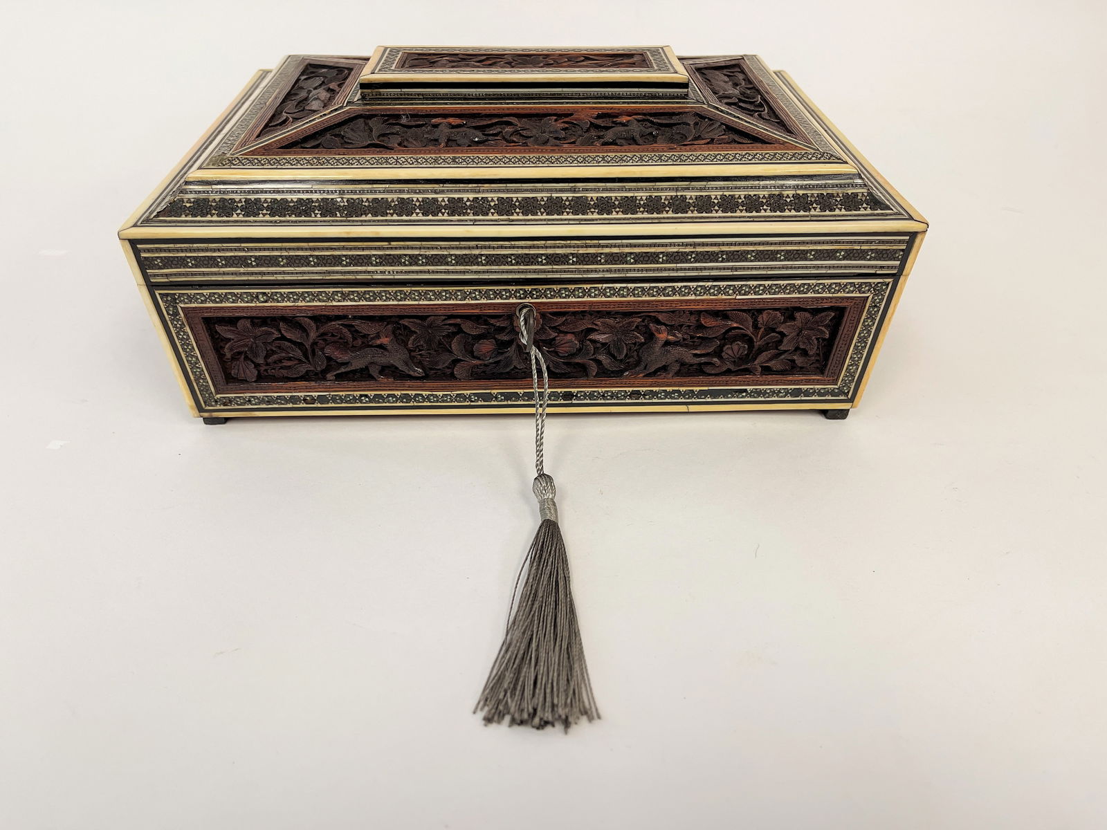 19TH C ANGLO INDIAN CARVED AND INLAID SEWING BOX (1 of 6)