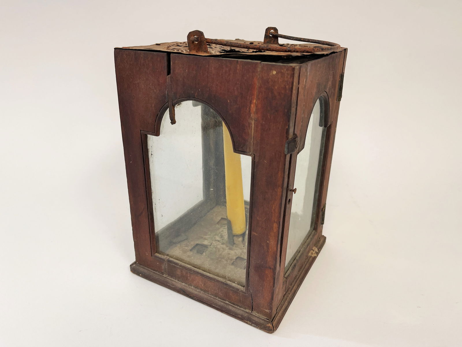 EARLY PIERCED TIN AND WOOD CANDLE LANTERN (1 of 6)