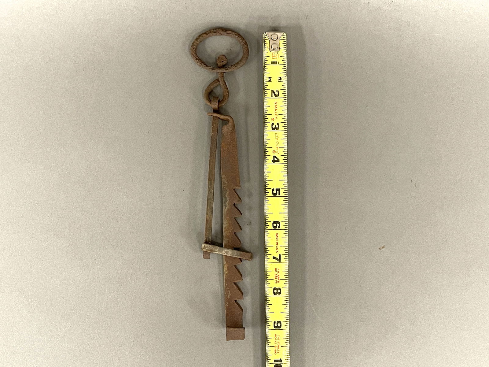 MINIATURE APPRENTICE MADE DIMINUTIVE IRON TRAMMEL (1 of 2)