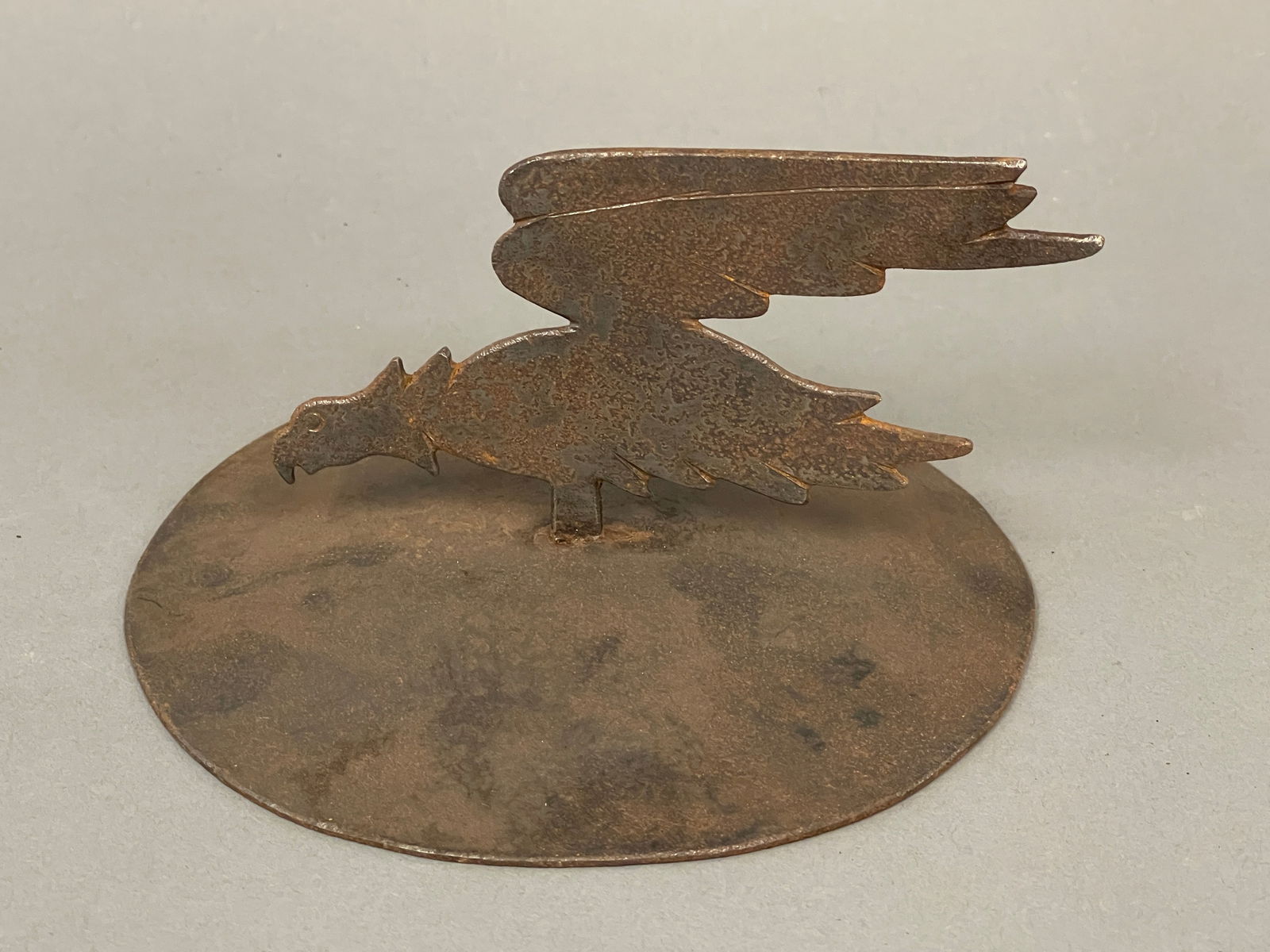 SHEET METAL POT LID, DECORATED W/ INCISED EAGLE HANDLE (1 of 3)