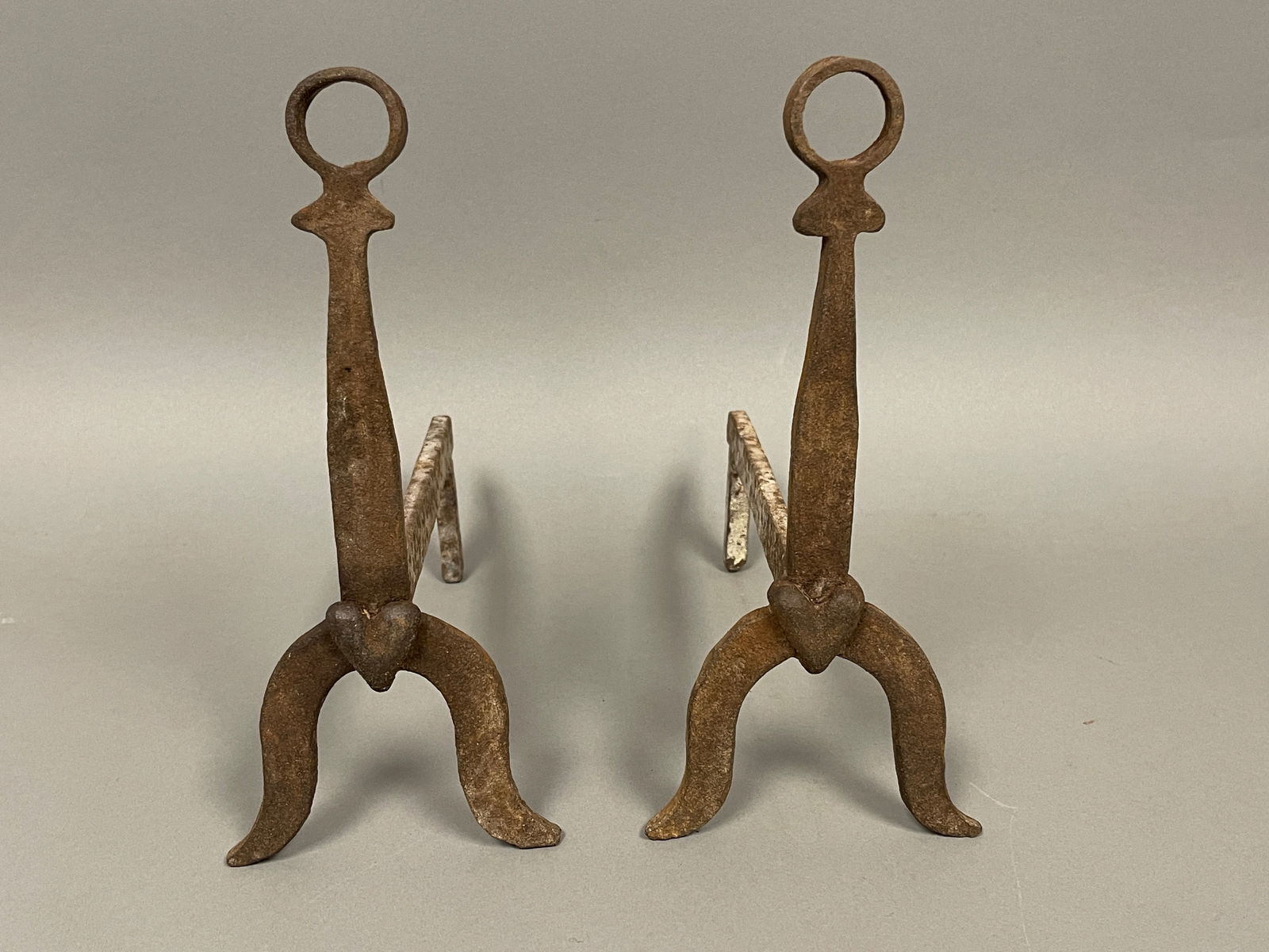 PAIR OF IRON MINIATURE ANDIRONS WITH HEART DECORATION: PAIR OF IRON MINIATURE ANDIRONS WITH HEART DECORATION 10" X 9"
