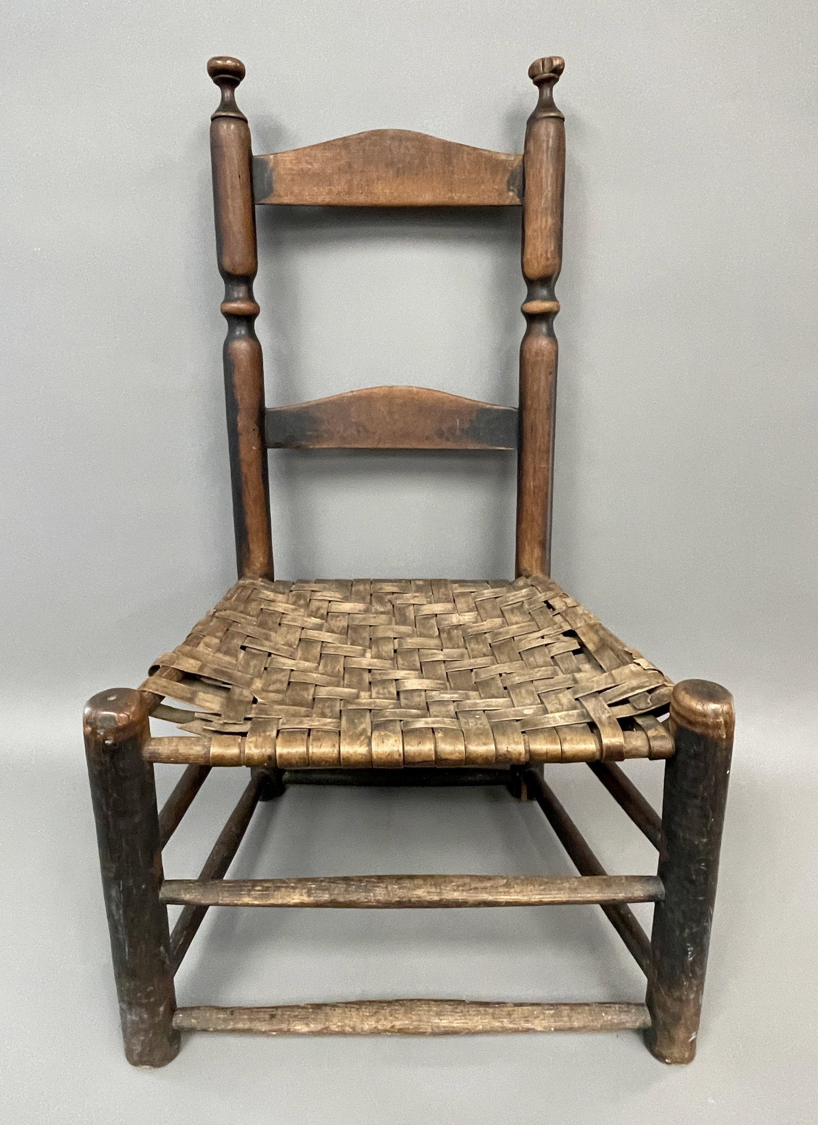 COUNTRY LADDERBACK CHAIR: COUNTRY LADDERBACK CHAIR, 83 X 12 S