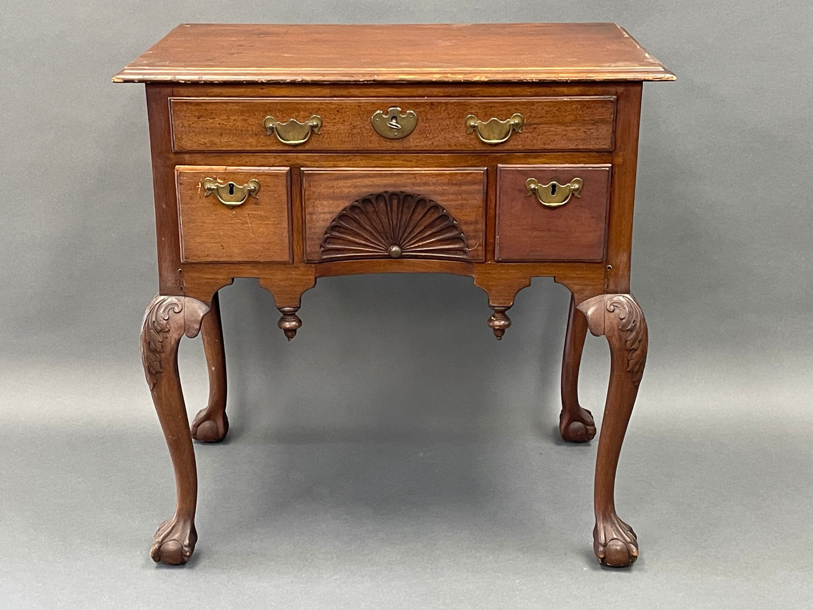 CHIPPENDALE  LOWBOY IN DRY SURFACE (1 of 10)