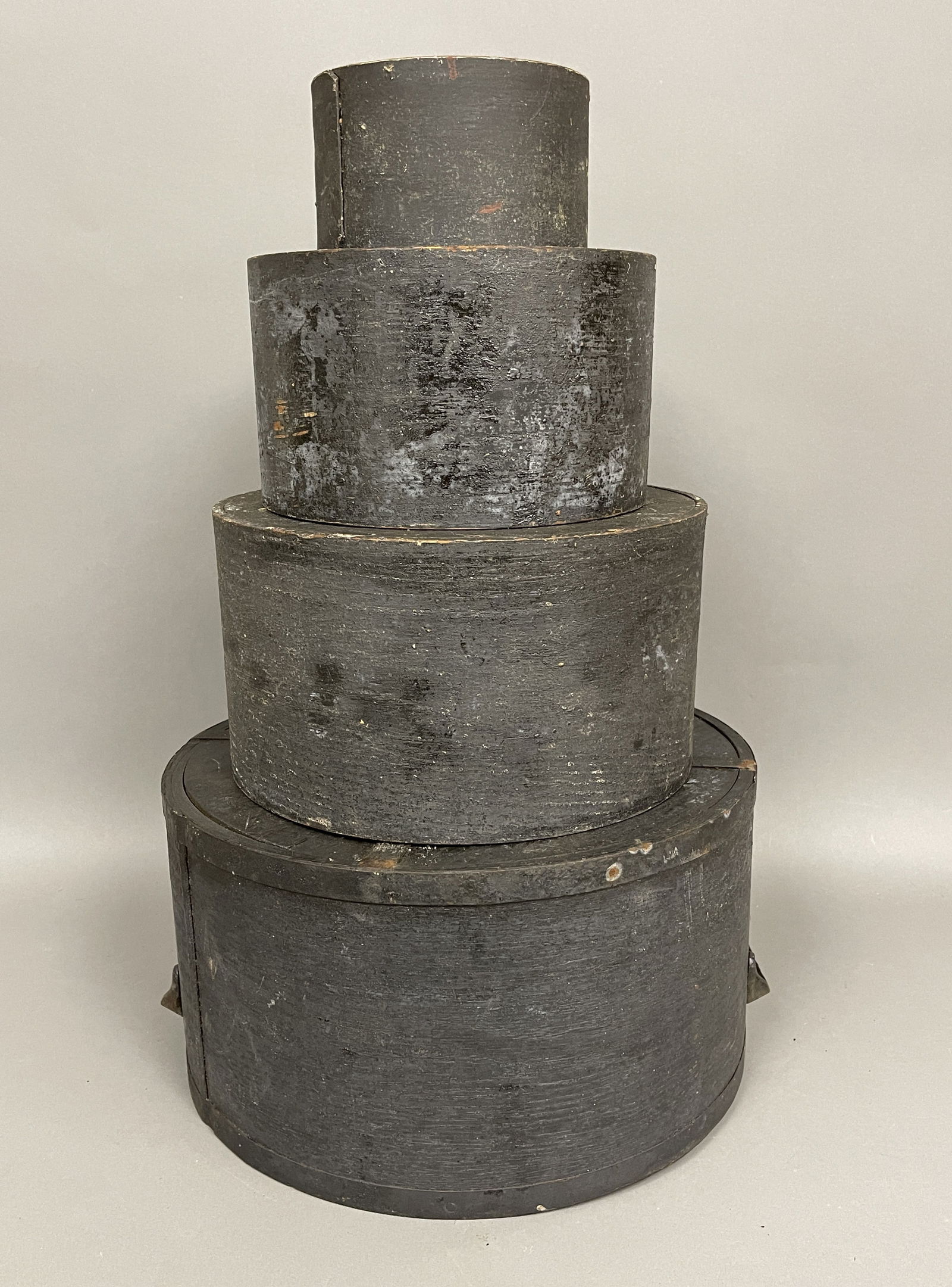 SET OF 4 19TH C. GRADUATED WOODEN MEASURES IN OLD DARK BLUE PAINT ORIGIN. NEW ENGLAND (1 of 3)