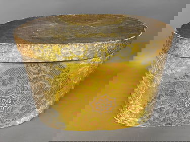 1850 LARGE OVAL WALLPAPER BANDBOX DECORATED