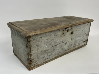 BLUE PAINTED CHILDS BLANKET CHEST