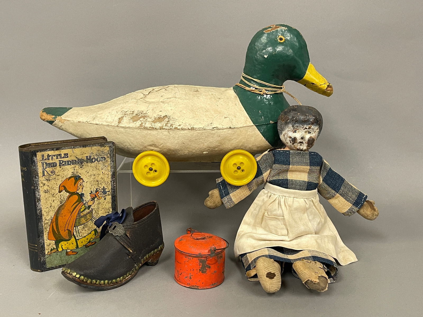 GROUPING OF TOYS (1 of 4)