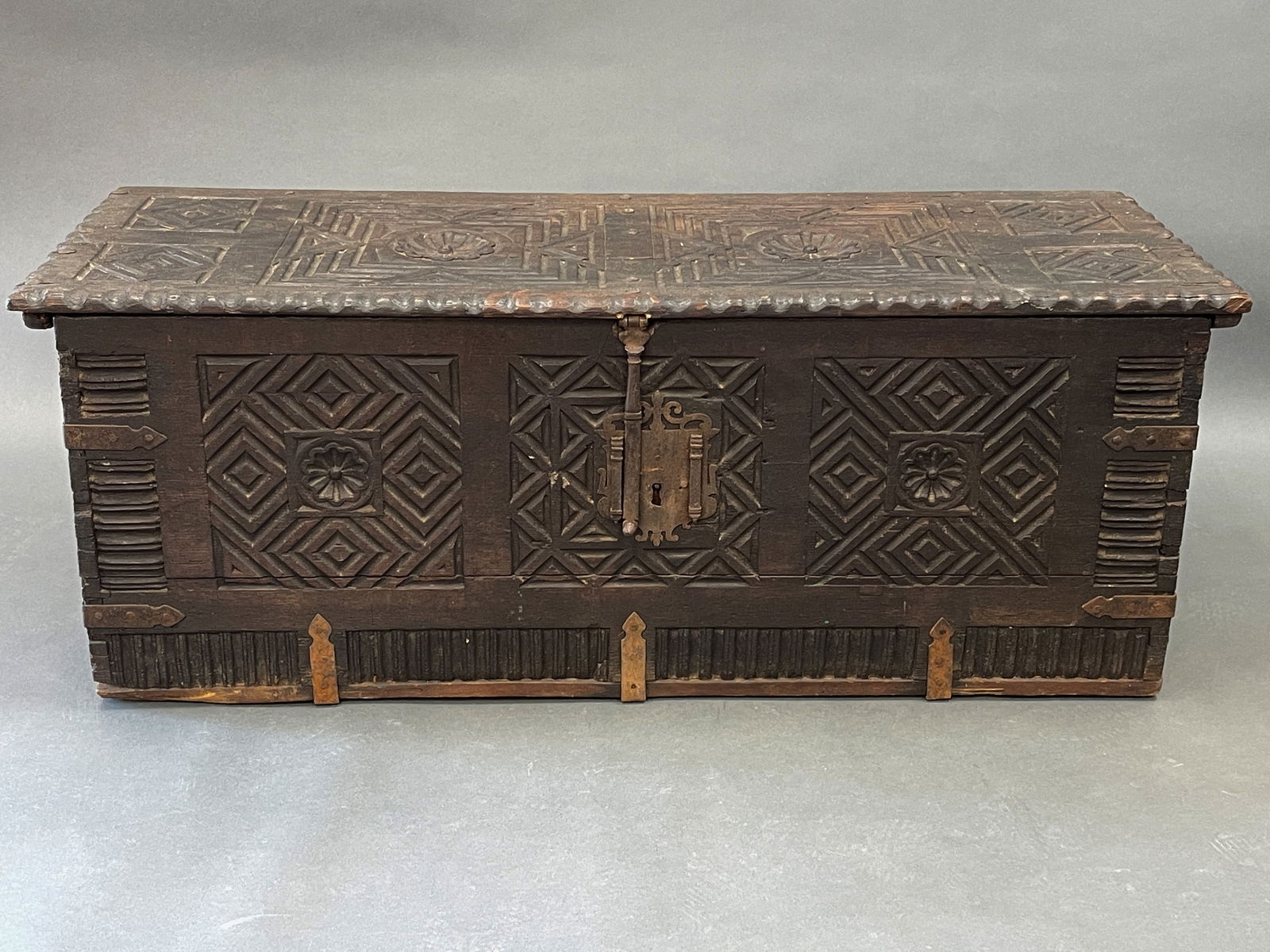 17TH C JACOBEAN CARVED BLANKET CHEST (1 of 7)