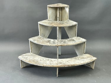 SMALL QUARTER ROUND PLANT STAND