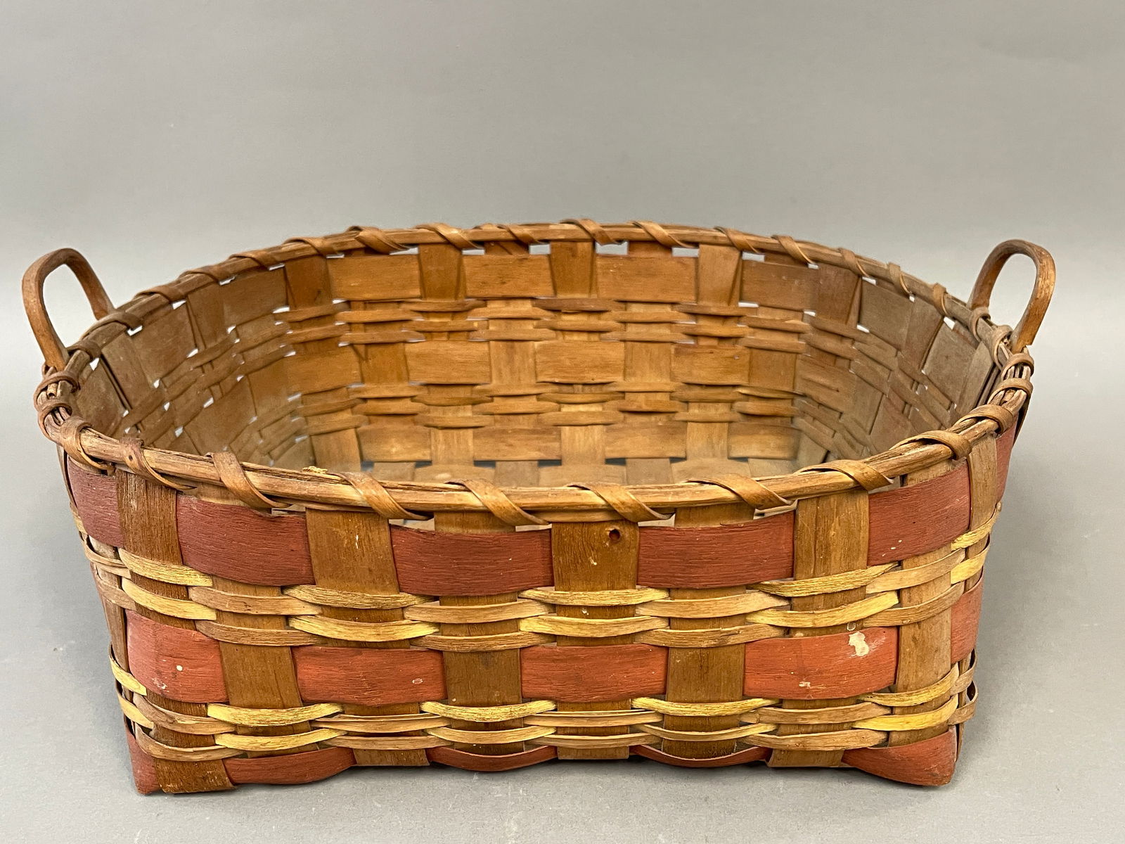 EARLY N.E. NATIVE AMERICAN ASH SPLINT BASKET (1 of 5)
