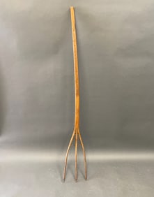 EARLY WOODEN HAY PITCHFORK POSSIBLY SHAKERS