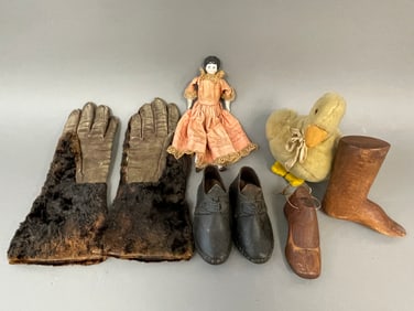 BOX LOT 2P. CHILDS SHOE LAST & SHOE LAST & SHOE BOOT LAST CHILDS CLOGS , GERMAN CHINA HEAD DOLL ,