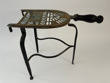BRASS & IRON KETTLE STAND
