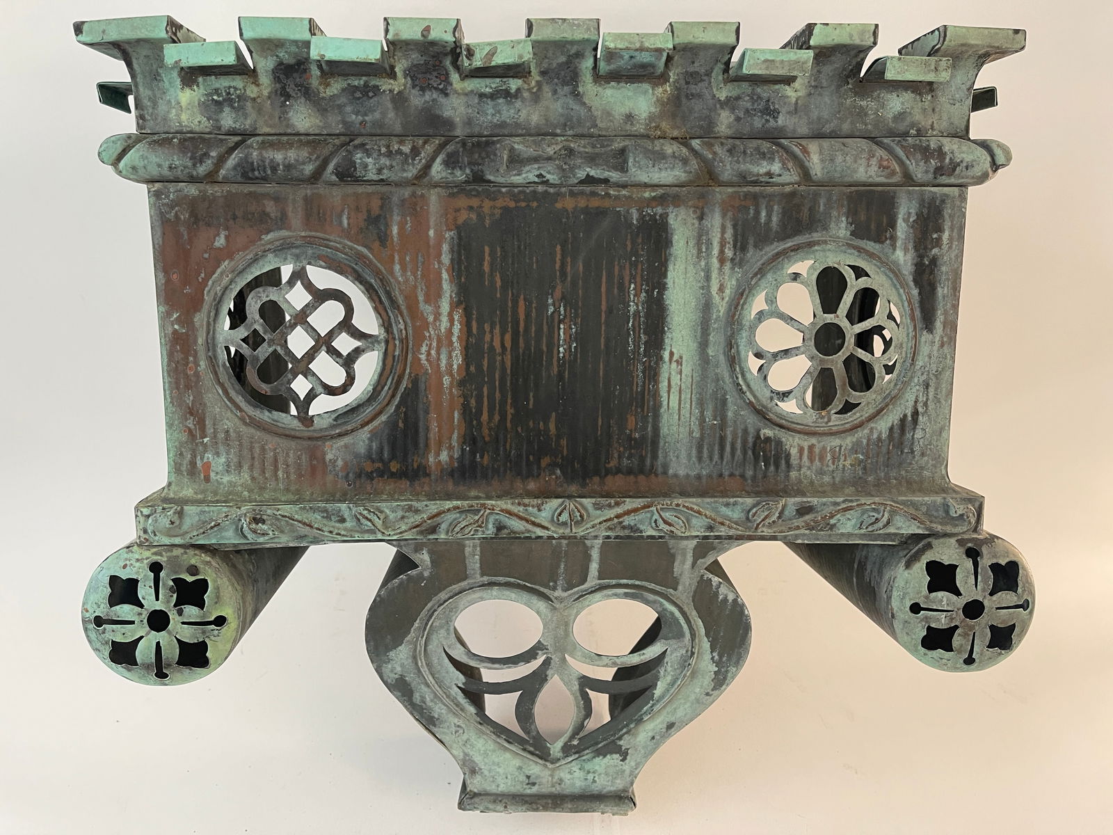 DECORATIVE COPPER DRAIN SPOUT TOPPER (1 of 5)