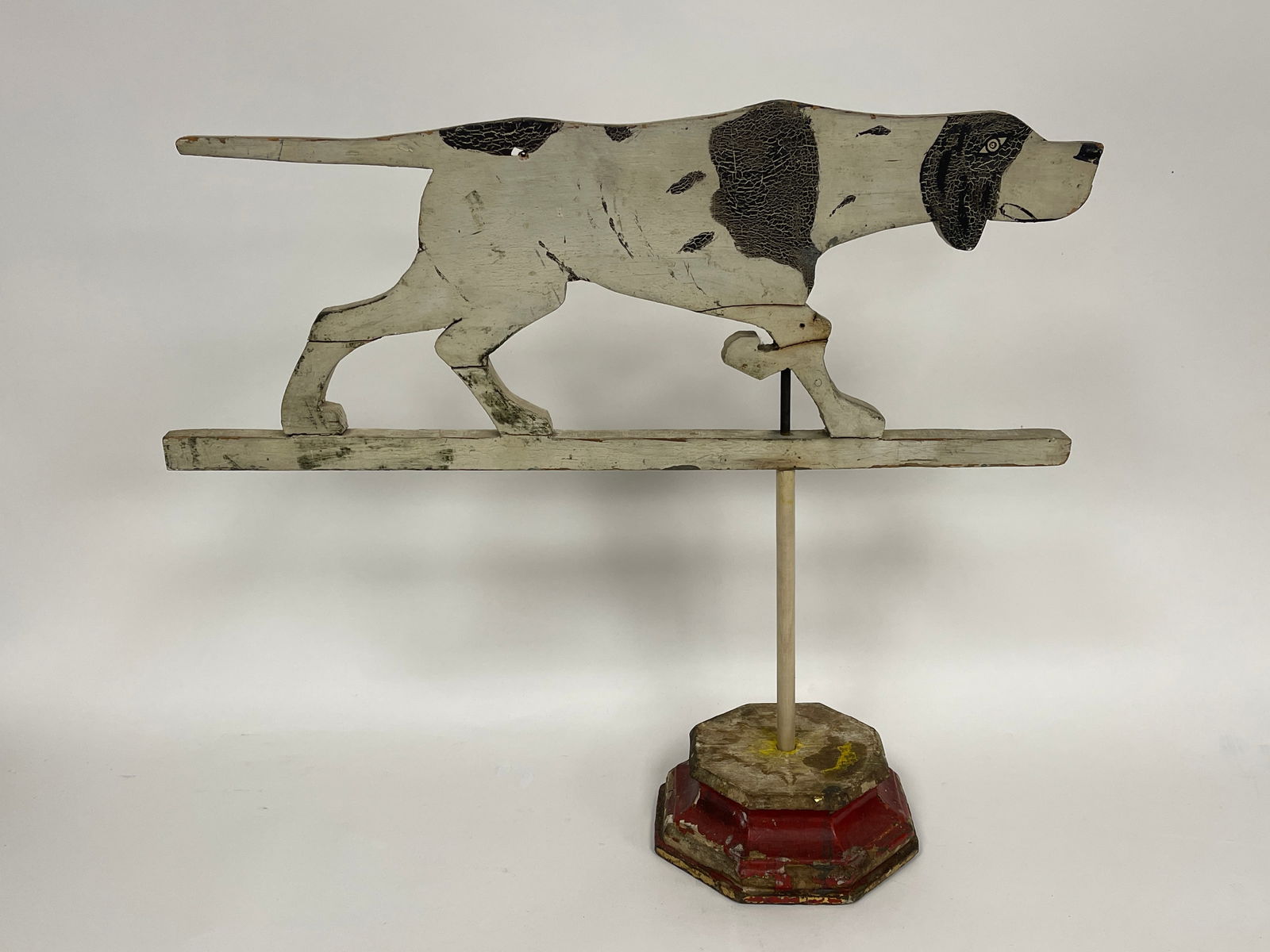 PAINTED POINTER DOG WOODEN WEATHERVANE (1 of 4)