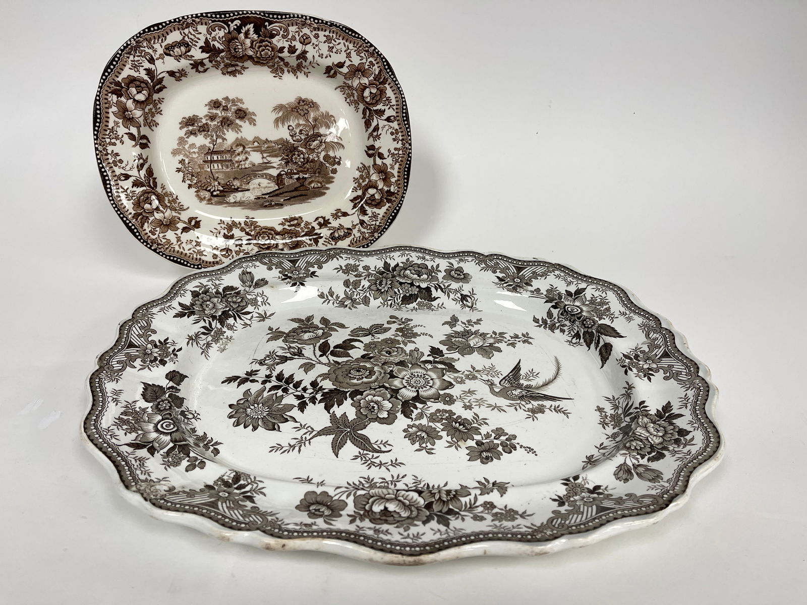 BROWN AND WHITE WEDGWOOD PLATTER, ASIATIC (1 of 7)
