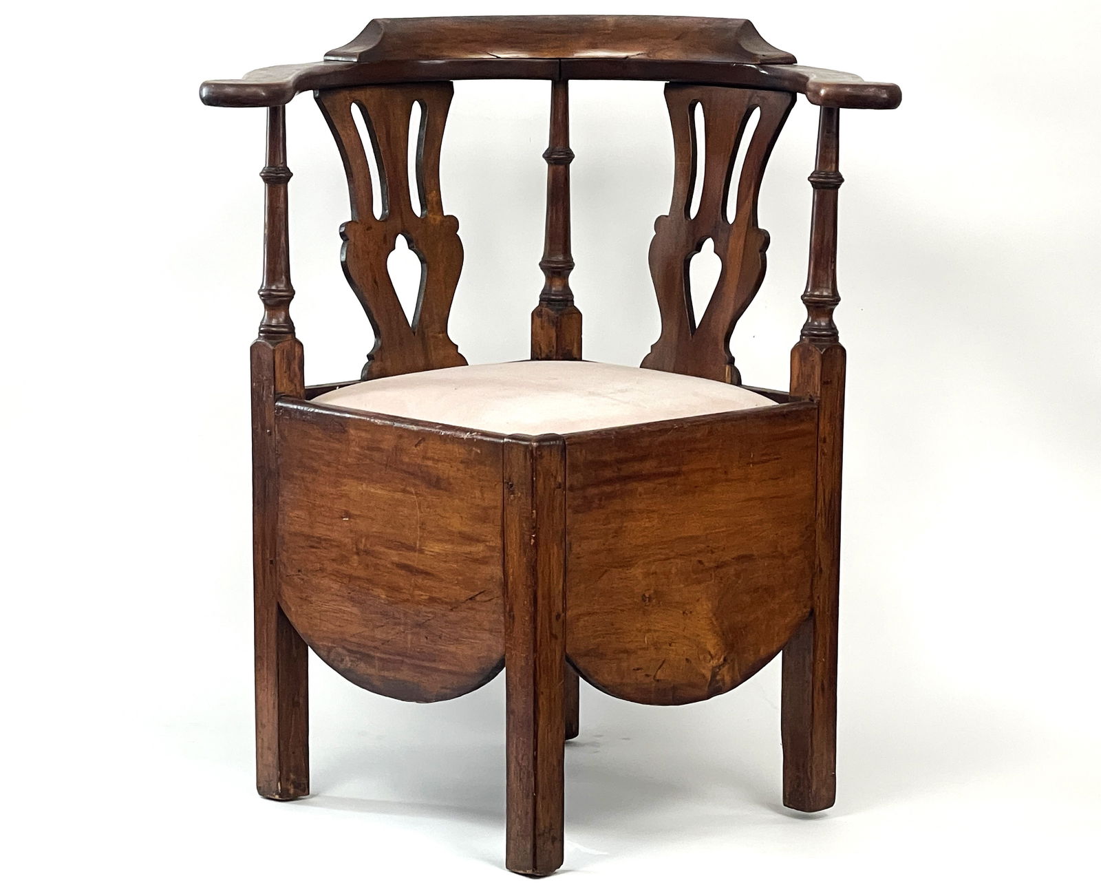 18TH C NEW ENGLAND CORNER CHAIR (1 of 5)