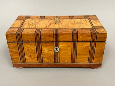 19TH C BIRDSEYE MAPLE TEA CADDY