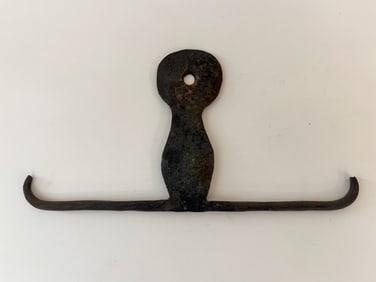 IRON SKEWER HOLDER