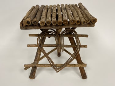 MINIATURE ADIRONDACK STAND W/ HEART MOTIF FACE