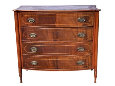 EARLY 19TH MAHOGANY FEDERAL BOW FRONT CHEST