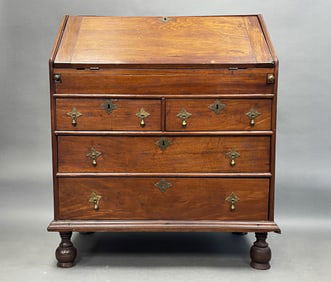 EARLY 18TH C WALNUT WILLIAM & MARY SLANT FRONT DESK
