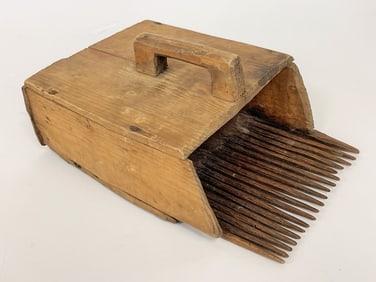 ANCIENT WOODEN BLUEBERRY SCOOP