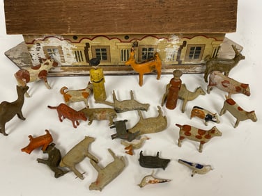 WOODEN NOAH'S ARK W/ FIGURES AND ANIMAL