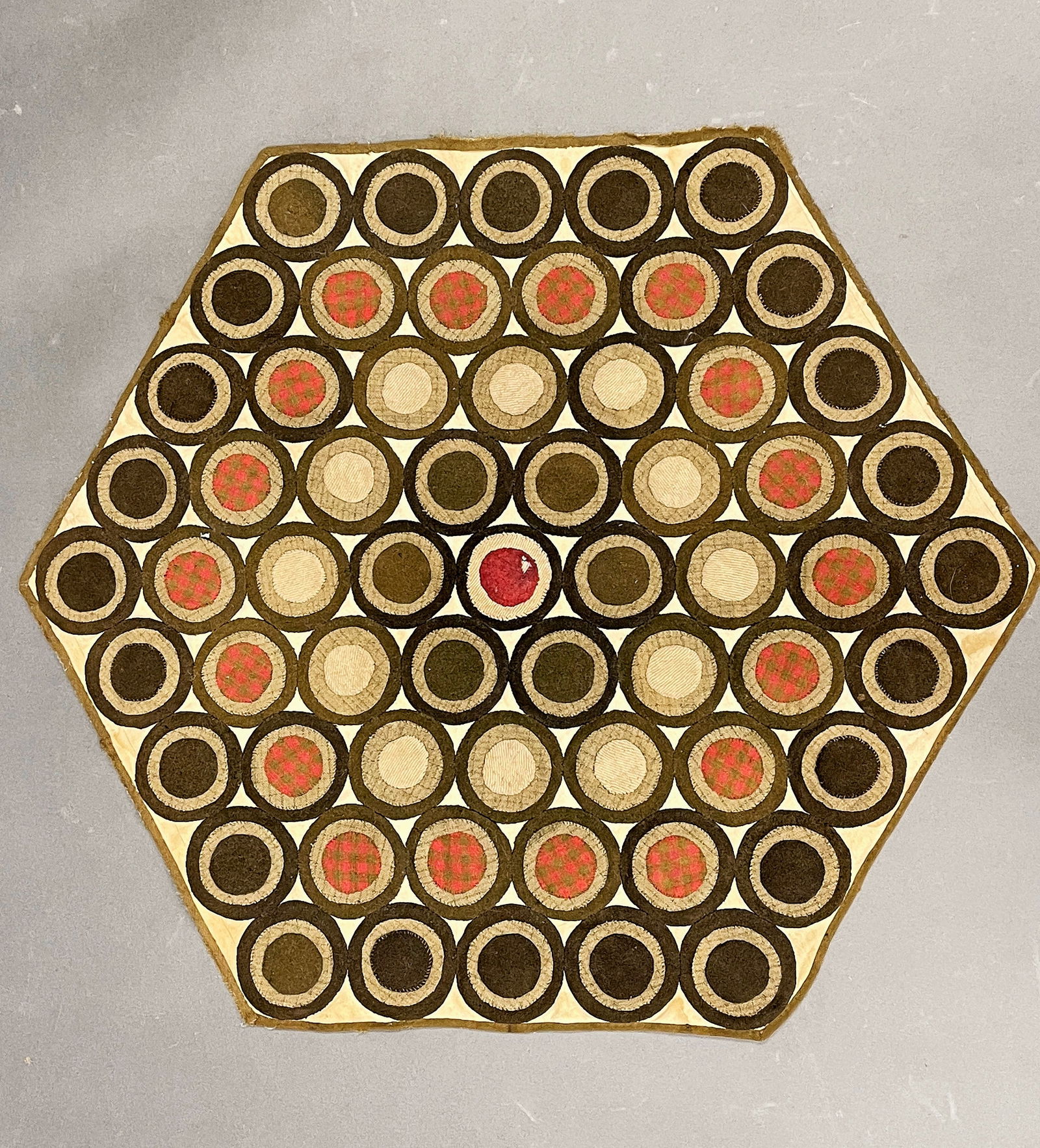 EARLY PRIMITIVE PENNY RUG (1 of 3)