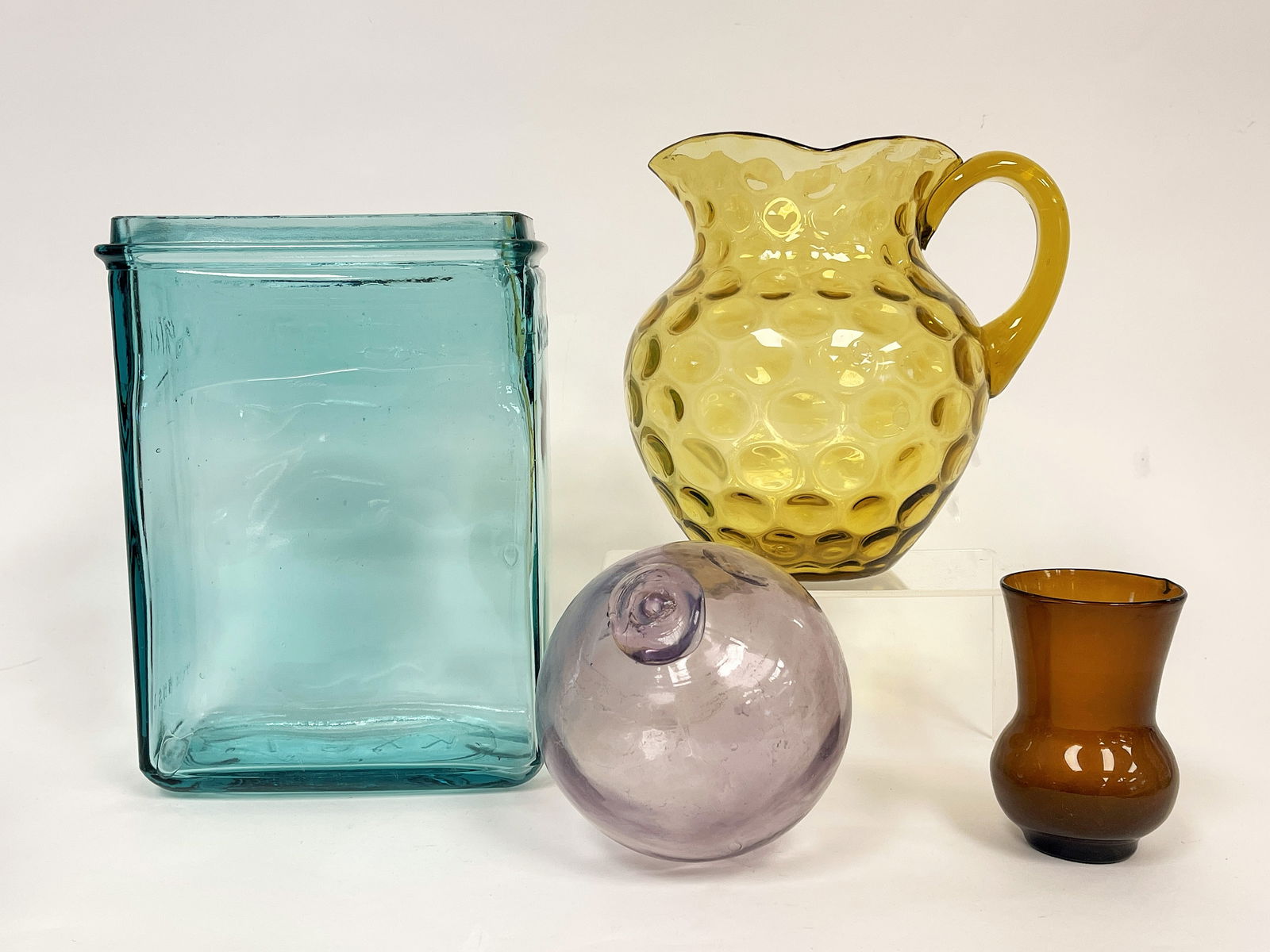 GROUPING OF GLASS ESTATE ITEMS (1 of 3)