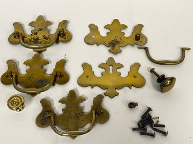 GROUPING OF BRASS HARDWARE