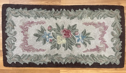 SMALL HOOKED RUG