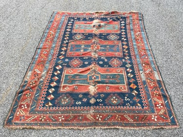 ANTIQUE ESTATE RUG