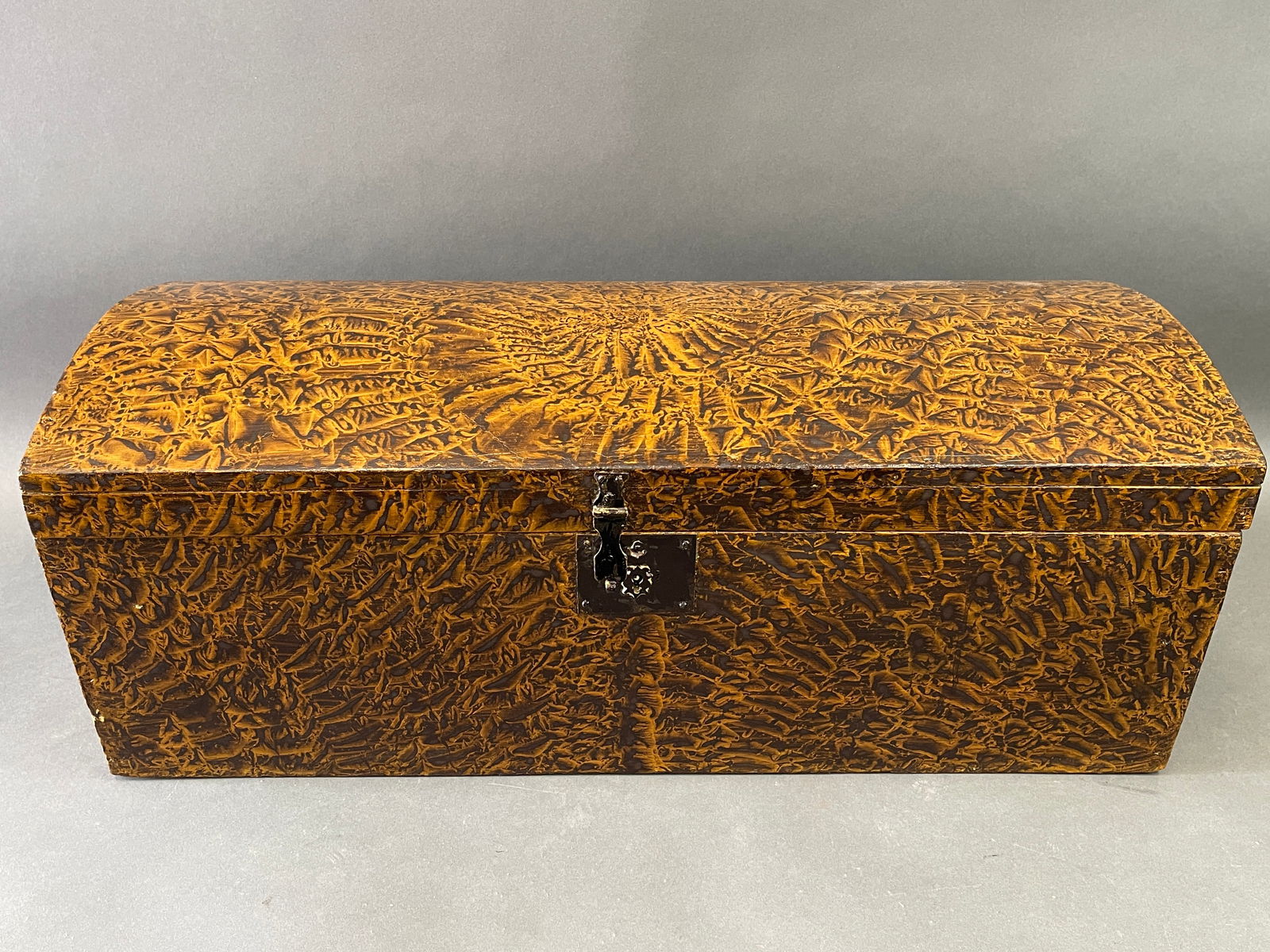 GRAIN PAINTED DOME TOP CHEST (1 of 5)