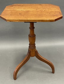 HARTFORD CT HEPPLEWHITE CANDLE STAND IN CHERRY IN OLD FINISH C.1800