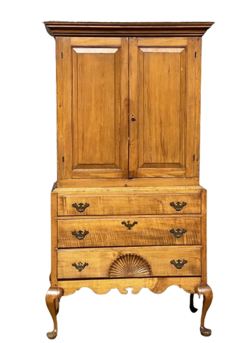RARE 18THC DUNLAP SCHOOL NEW HAMPSHIRE QUEEN ANNE HIGHBOY WITH CUPBOARD TOP (1 of 7)