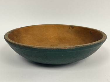 WOODEN BOWL IN OLD GREEN PAINT
